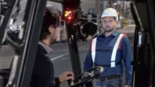 Предупредительный браслет от Linde Material Handling