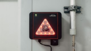 Стационарный блок системы Linde Door Control на скоростных воротах